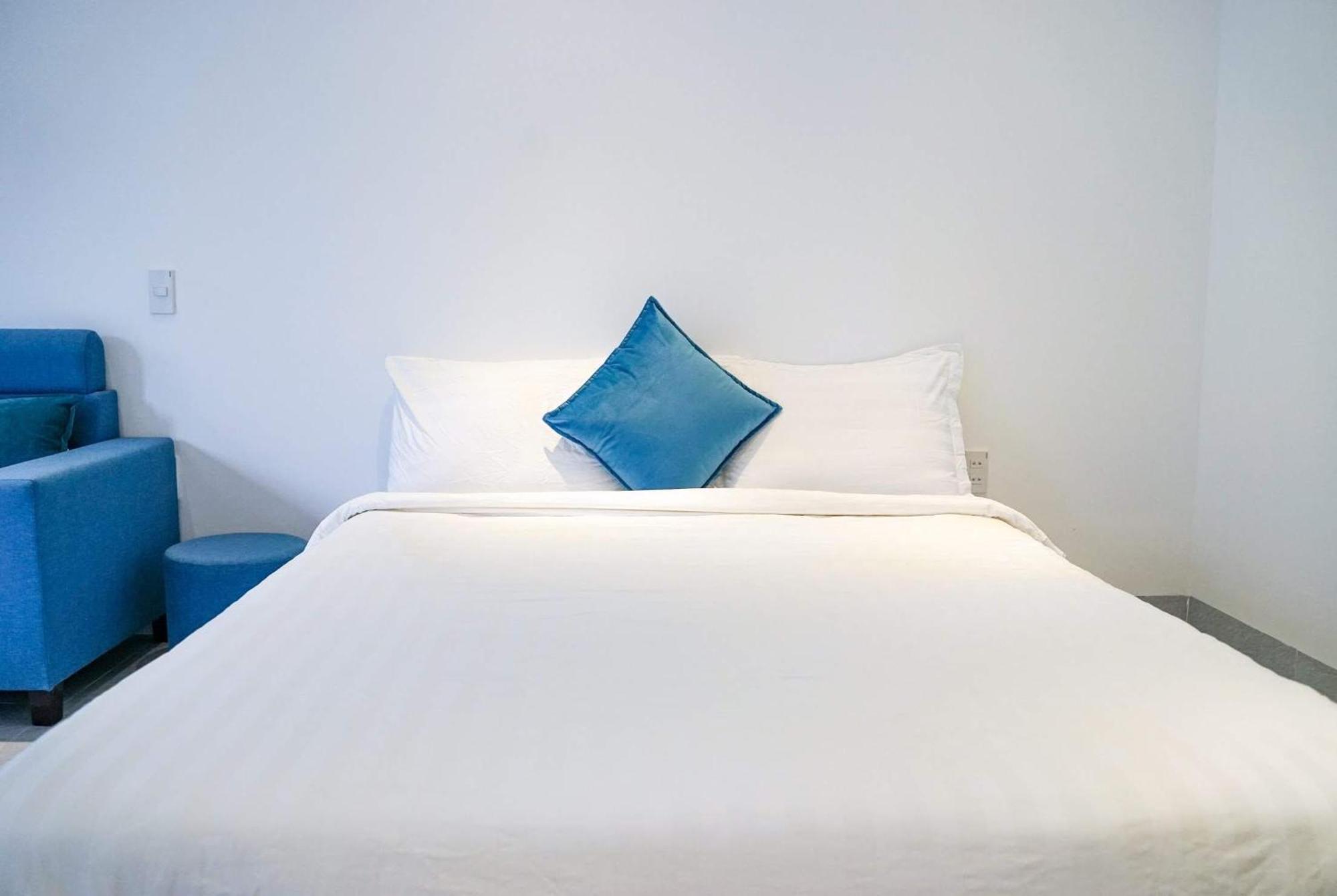 Local White House - Ecofriendly Homestay Da Nang Esterno foto