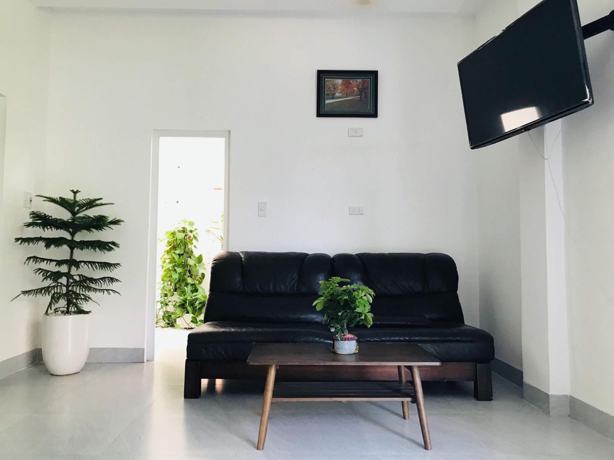 Local White House - Ecofriendly Homestay Da Nang Esterno foto