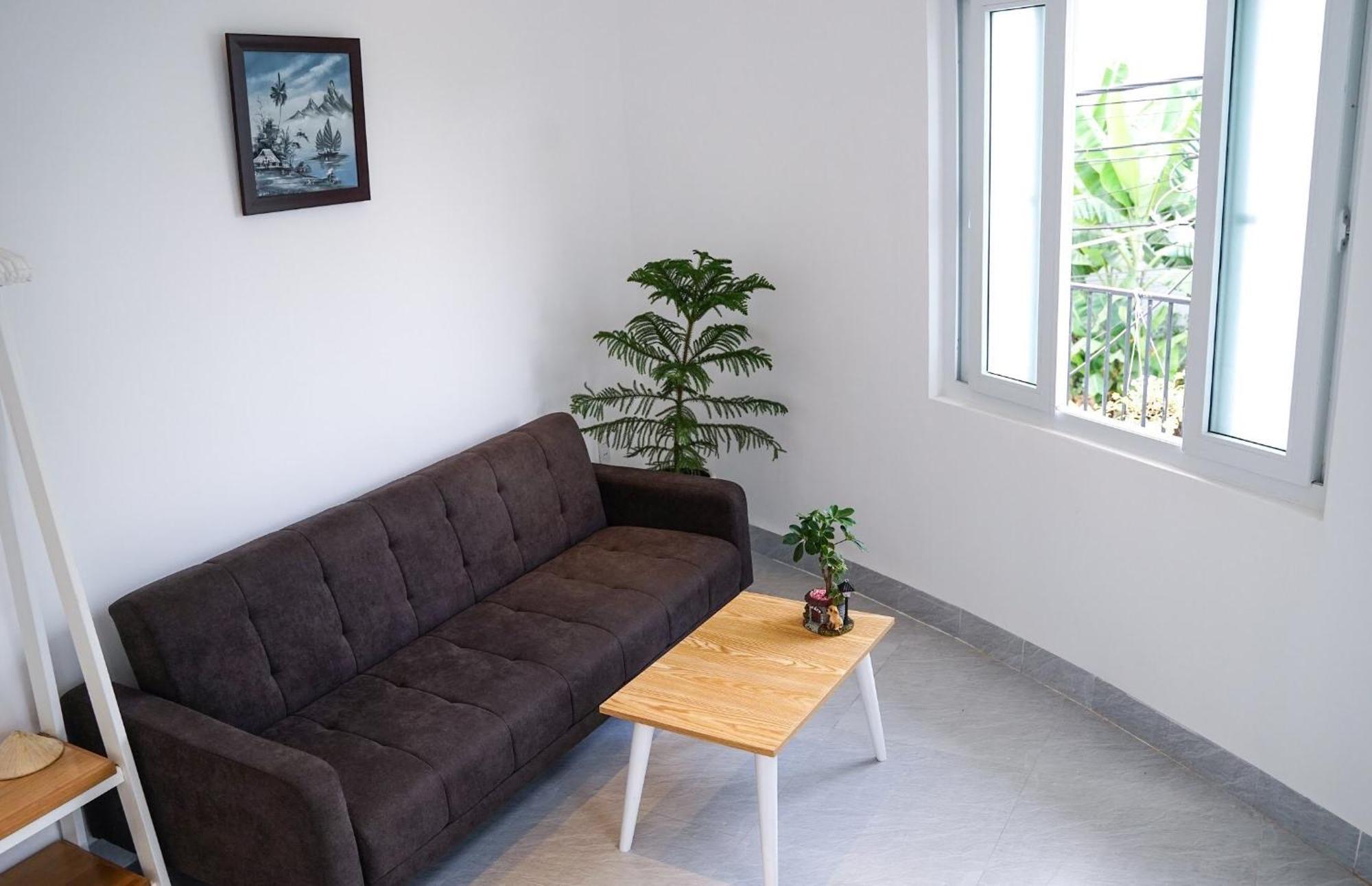 Local White House - Ecofriendly Homestay Da Nang Esterno foto