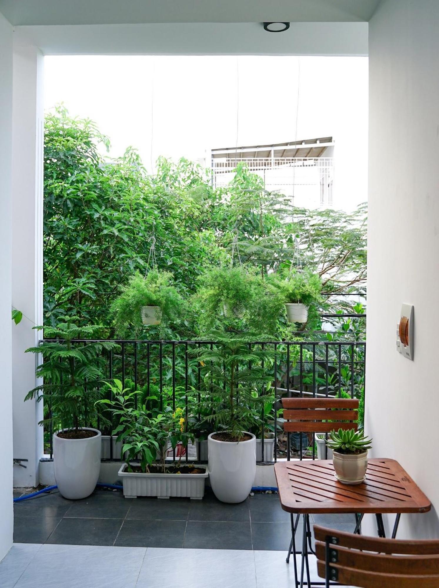 Local White House - Ecofriendly Homestay Da Nang Esterno foto