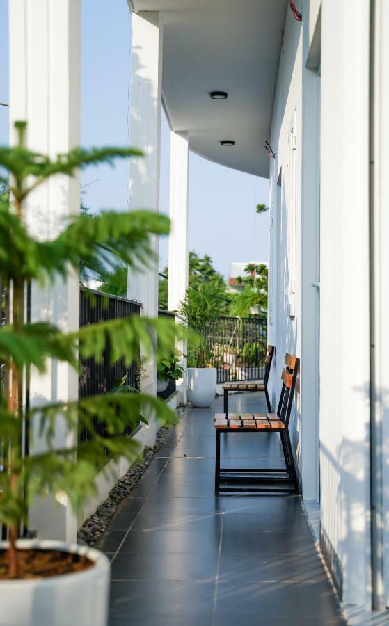 Local White House - Ecofriendly Homestay Da Nang Esterno foto
